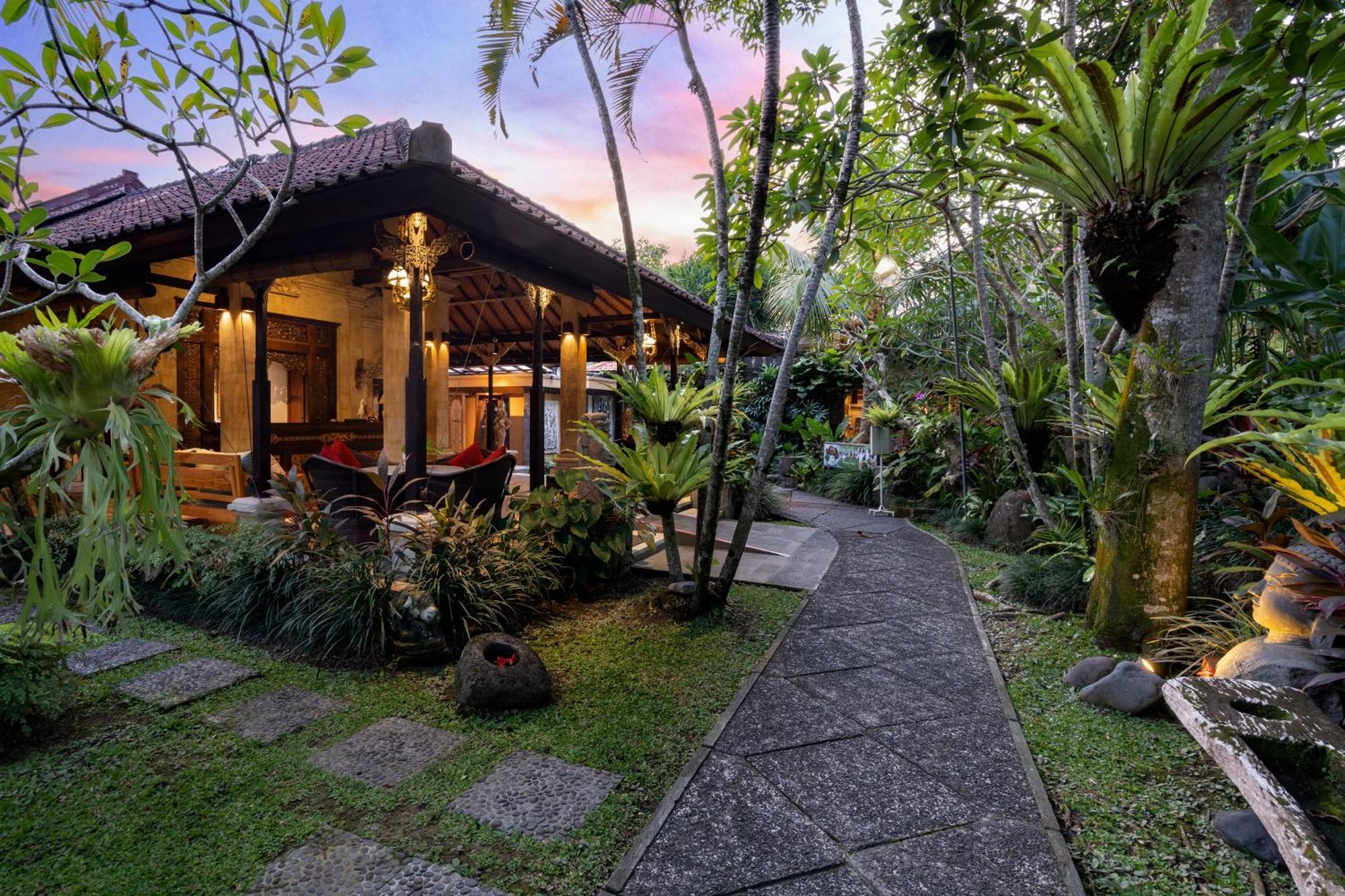 Svarga Bebek Villas Ubud Exteriör bild